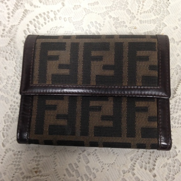 小物 FENDI Zucca Pattern Compact Wallet Fendi | Accessories | Fendi Italy Zucca Pattern Compact Wallet